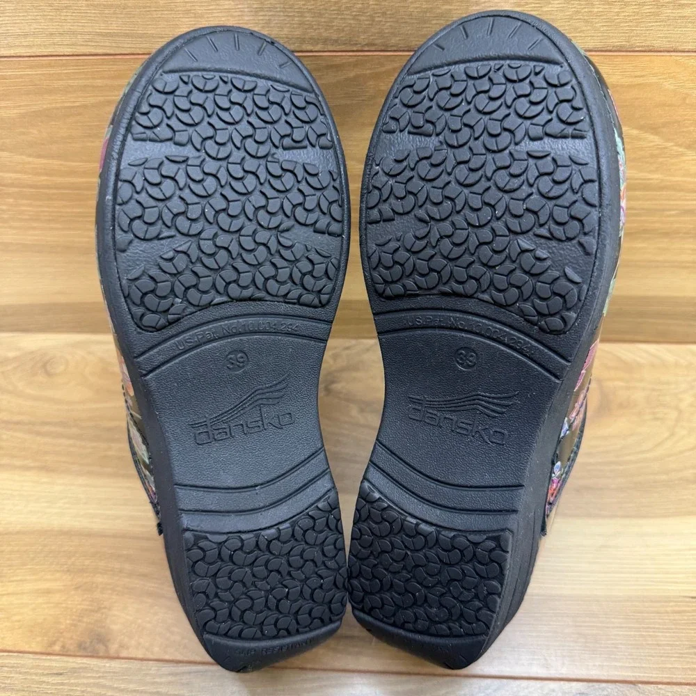 Women’s Floral Black Clog Mules - Picture 9 of 12
